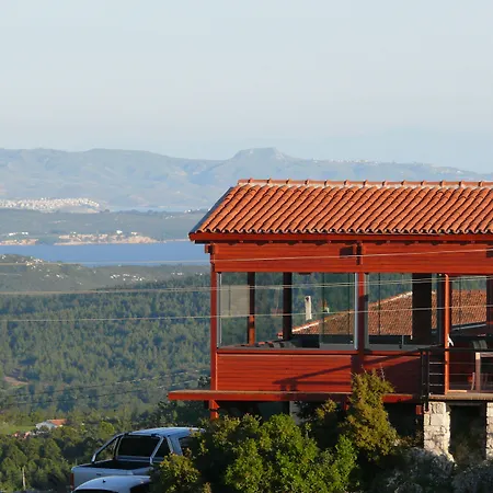 Urla Bagevi Hotel *